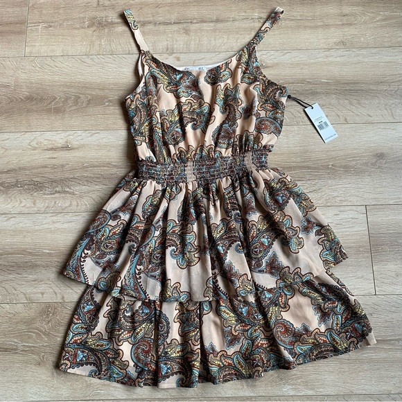 NWT Dex Dress paisley tiered smocked waist scoop neck dress medium - Picture 4 of 12